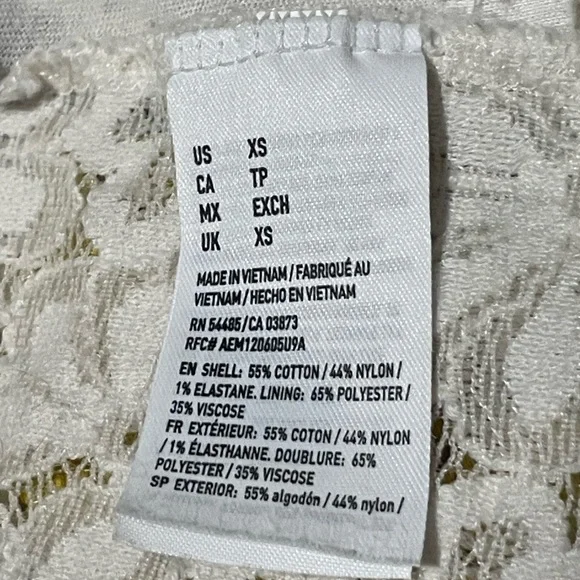 AE Lace Cut Out Top - Picture 6 of 7